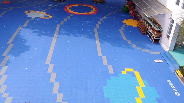 三公利华悬浮拼装运动地板为何深受幼儿园喜爱？